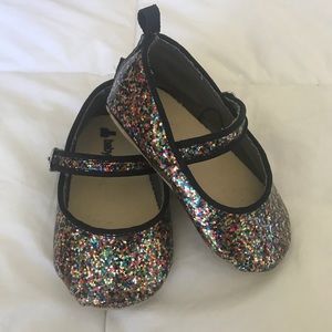Gap baby shoes